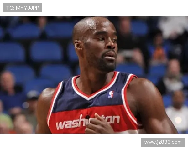 爱德华兹复出打替补 自曝因拉屎迟到